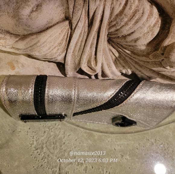 L.A.M.B. by Gwen Stefani Metallic Zipper Cloth Wallet NWOT Luxury Designer #587 - Picture 8 of 10